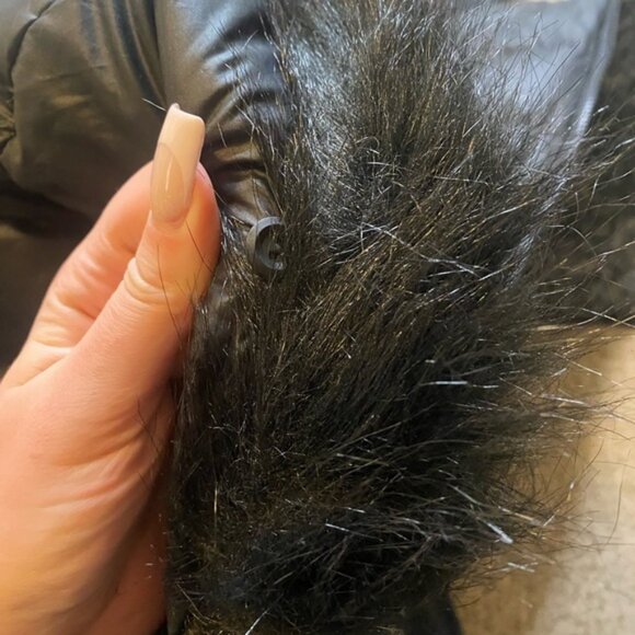 Reversible Nike women’s jacket with fur hood - Picture 3 of 4